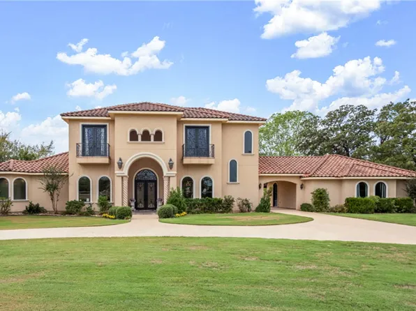 17674 Saddle Creek Dr, College Station, TX 77845