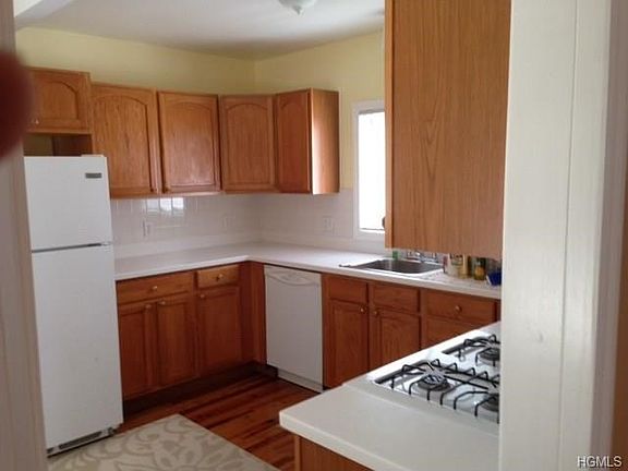 2nd image of 345 Willett Ave