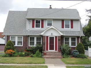 5-25 3rd St, Fair Lawn, NJ 07410