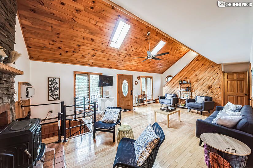 Furnished rental in Monticello, NY