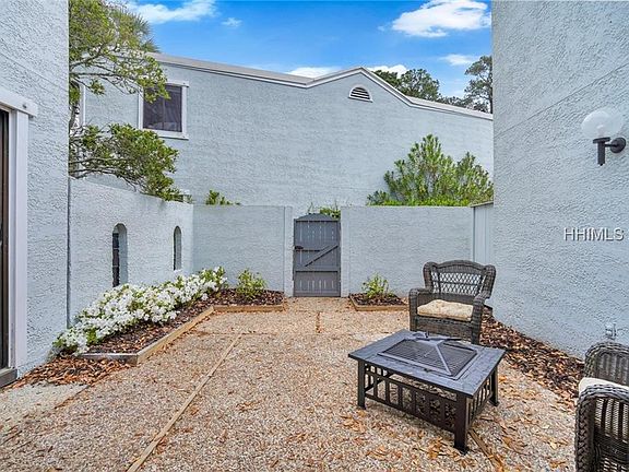 2nd image of 2 William Hilton Pkwy APT 201