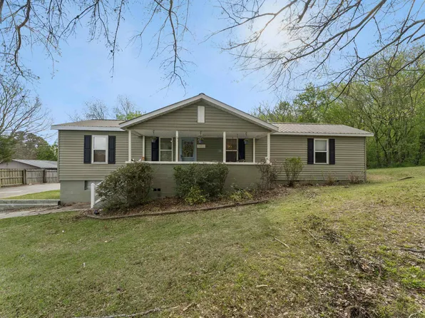 3057 Whites Chapel Pkwy, Trussville, AL 35173