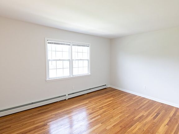 5th image of 213A Overmount Ave #87