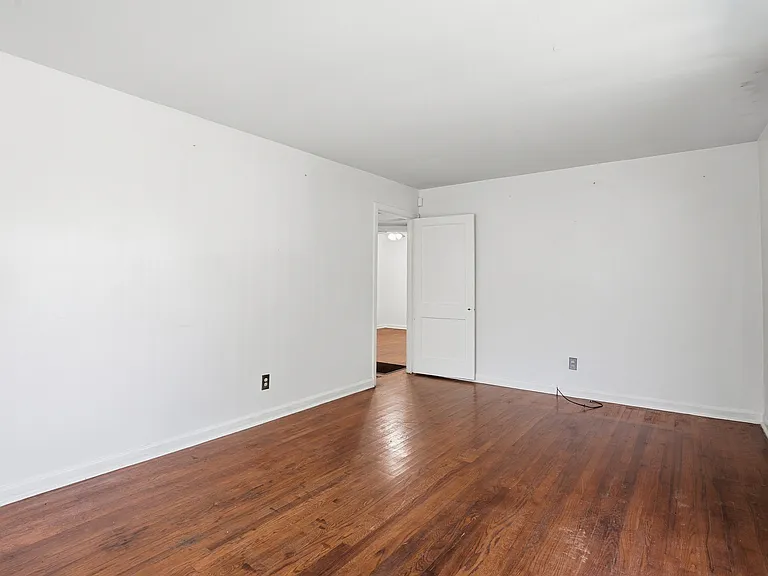 517 11th Ct W — Photo 8