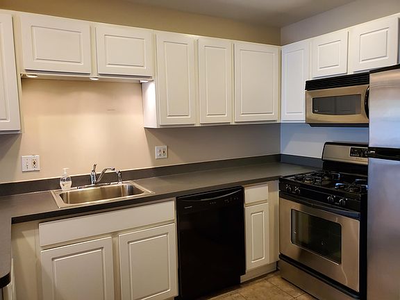 4th image of 4715 Coolidge Hwy APT 6