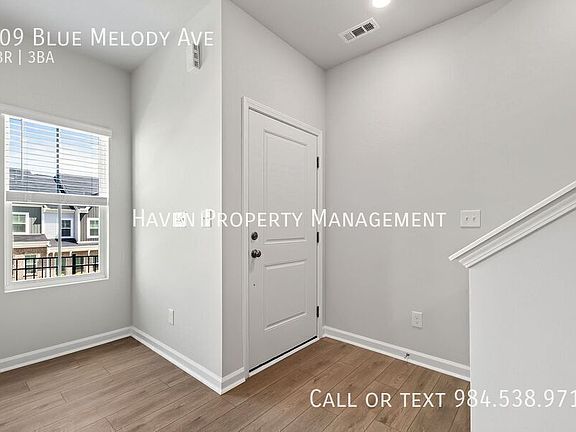 4th image of 109 Blue Melody Ave