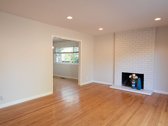5th image of 1549 Mallard Way
