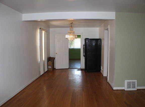3rd image of 4219 N Mulligan Ave