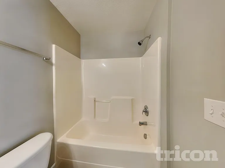 226 Blazer Dr — Photo 12
