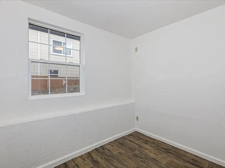 826 20th St #F — Photo 26