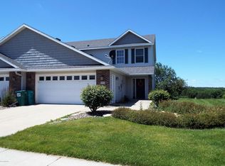 2552 Hawk Ridge Ct SE, Rochester, MN 55904