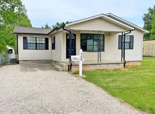 724 N Locust St, Dexter, MO 63841