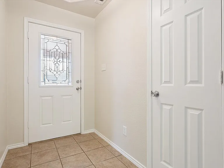 4524 Canyon Rdg — Photo 3