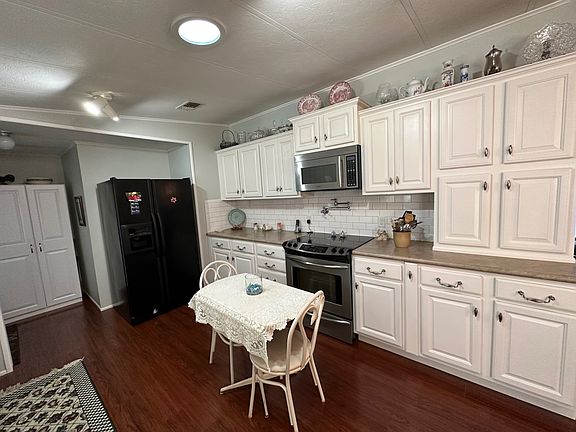 5th image of 236 Palm Cove Dr
