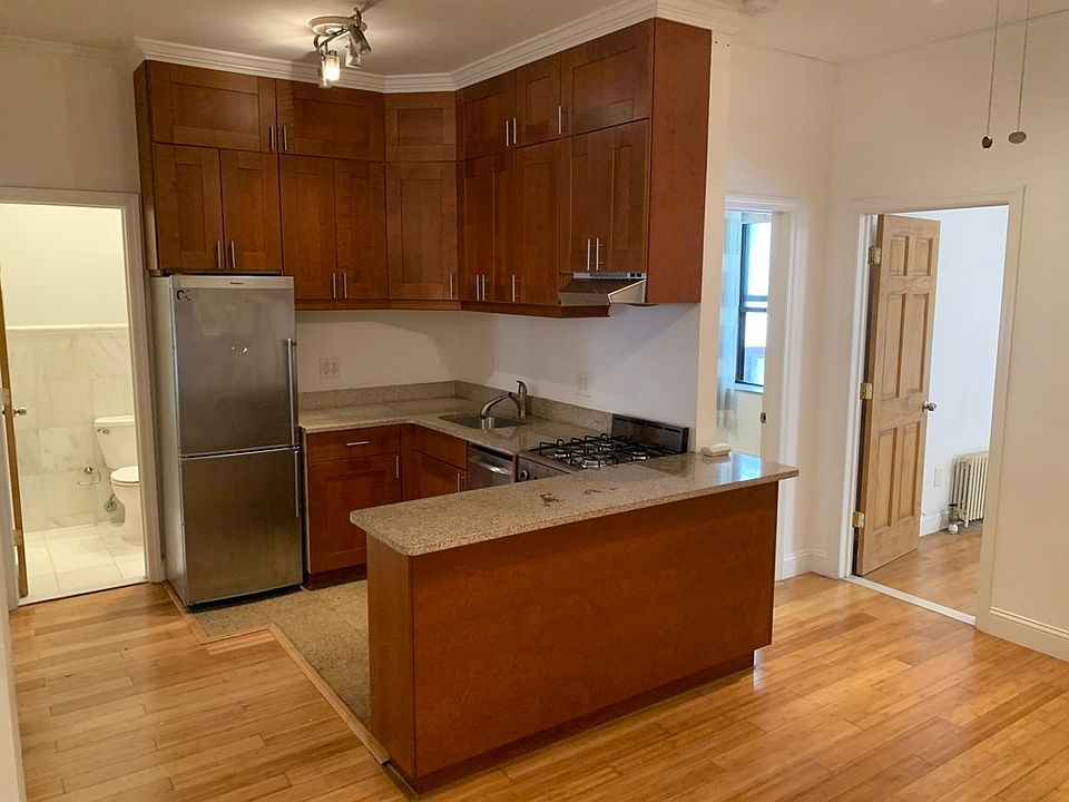 1st image of 354 E 66th St #2G