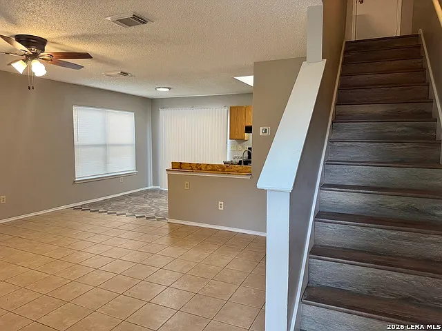 10158 Bastrop Crk — Photo 3