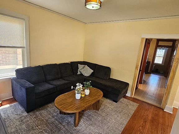 5th image of 5626 N McVicker Ave