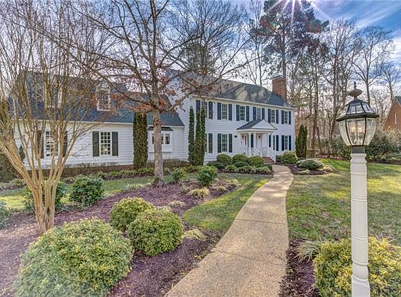 2nd image of 313 Cheswick Ln