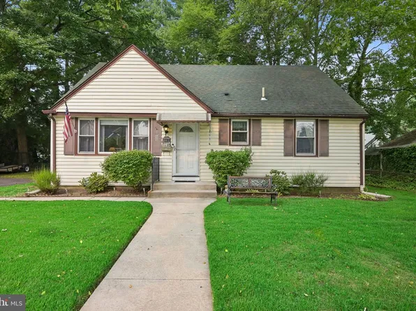 902 Spruce Ave, Oaklyn, NJ 08107