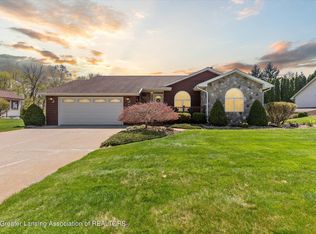 432 Windrock Ln, Dimondale, MI 48821