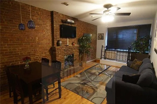 Rented by City Stop Realty | media 16