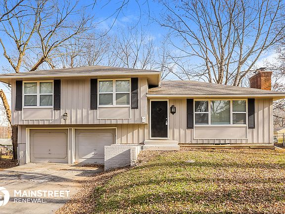 2nd image of 13509 Applewood Dr