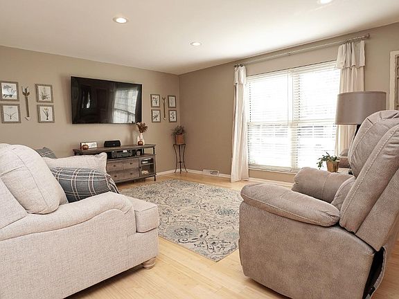 5th image of 12028 Wesken Ln