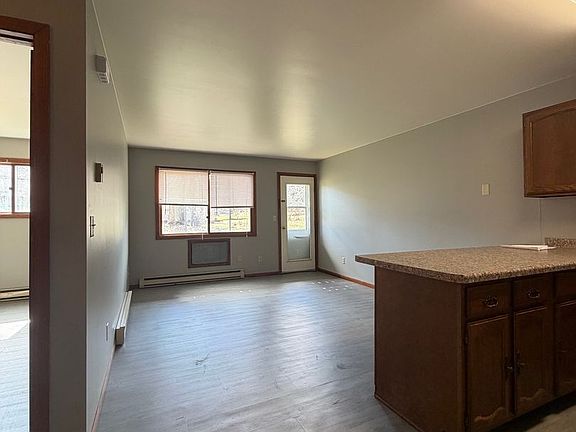 3rd image of 260 N Front St #24