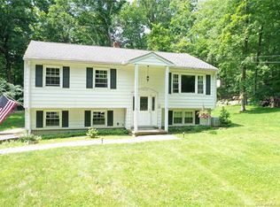 46 Rita Dr, New Fairfield, CT 06812