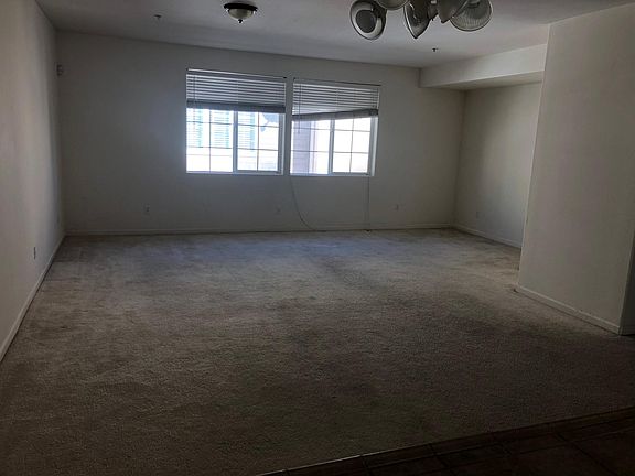 3rd image of 1420 Summer Ln