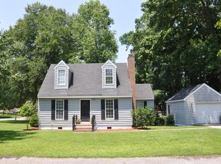 124 Maple Dr, Summerville, SC 29485