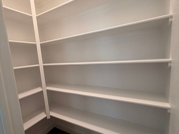 5th image of 1206 Burgandy Dr