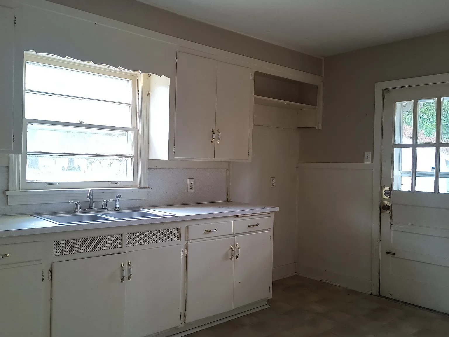 1605 West 31st Avenue - 1 — Photo 3