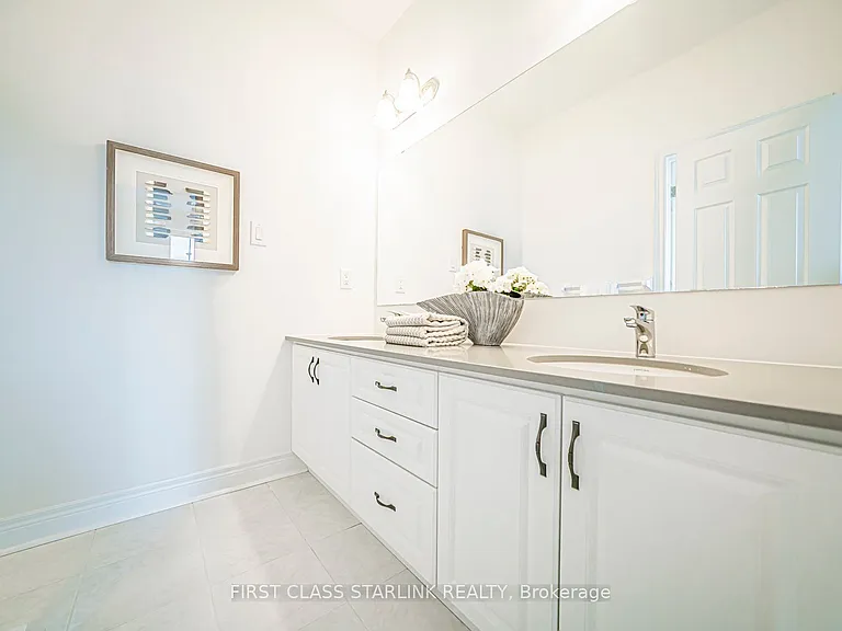 52 Jinnah Ave — Photo 9