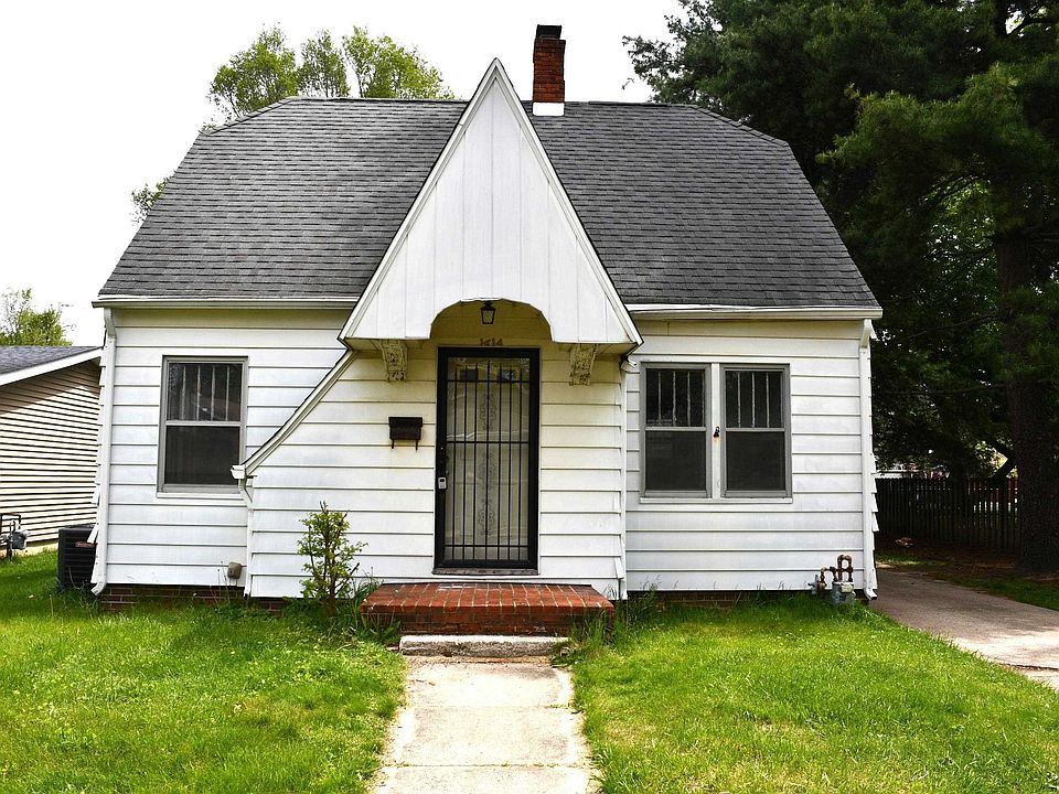 1st image of 1414 Navajo St