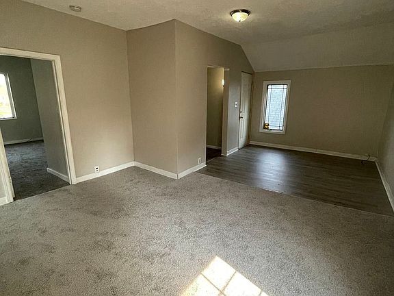 5th image of 44 Lexington Ave NW #2