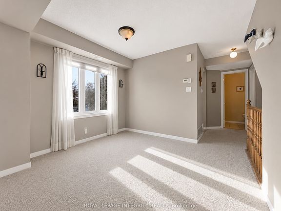 4th image of 1660 Locksley Ln #21