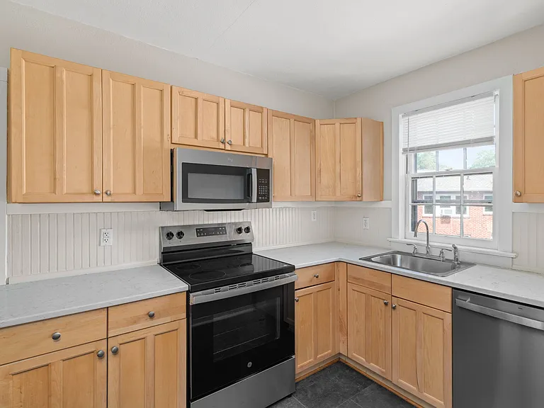208 Circular Rd #4 — Photo 7
