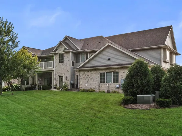 9256 66th AVENUE #82, Pleasant Prairie, WI 53158