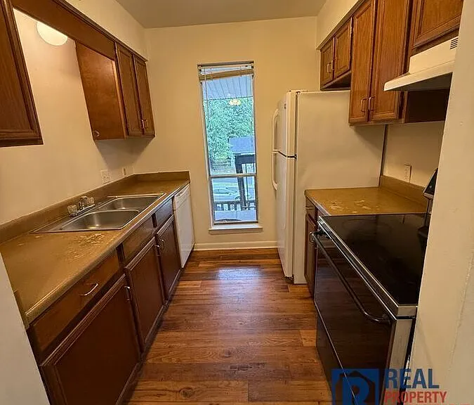 407 Ashland St #207 — Photo 6