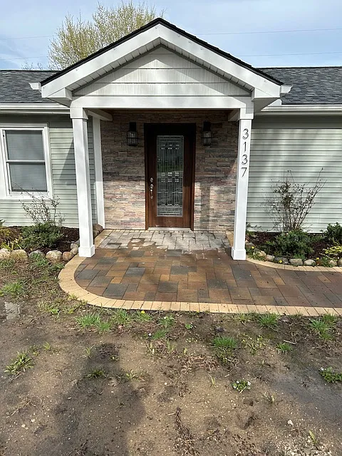 3137 Cherrytree Ln
