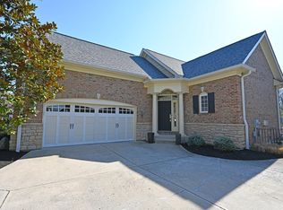 7254 Harbour Town Dr, West Chester, OH 45069