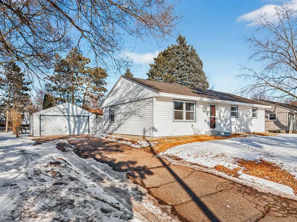 2216 Yellowstone Trl, Minneapolis, MN 55444