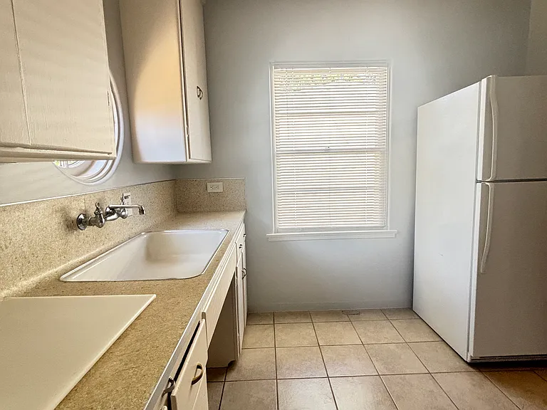 2630 S Marion St #B — Photo 7