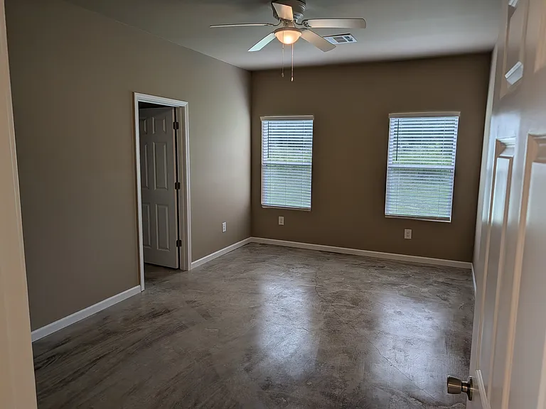 402 Marcia Ave — Photo 8