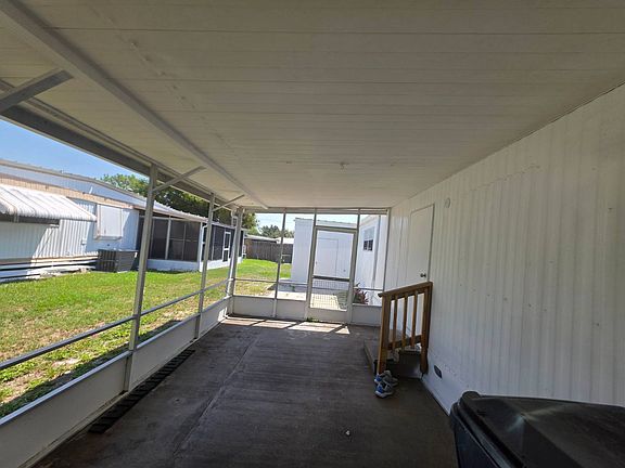 5th image of 40 Dale Dr
