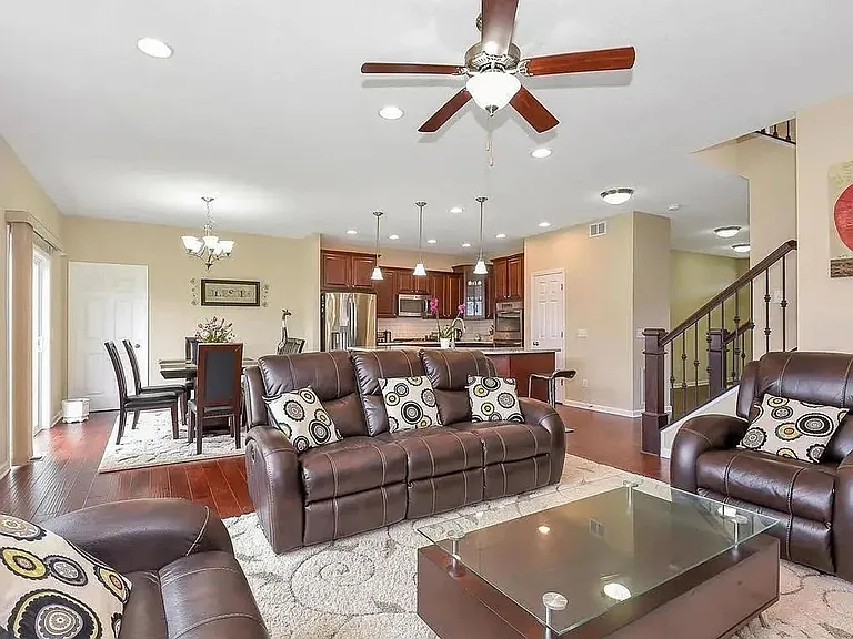 15739 Evergreen Ave — Photo 6