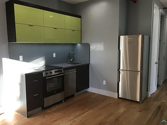 Rented by EXR | media 72