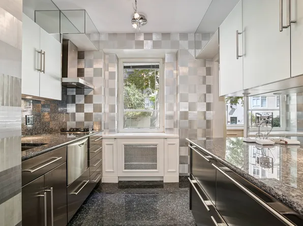 860 Fifth Avenue image 5 of 9