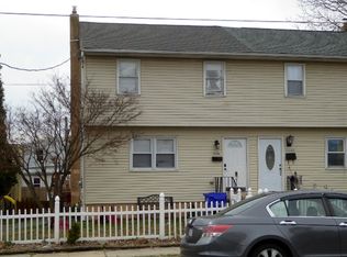 1226 Carbon St, Reading, PA 19601